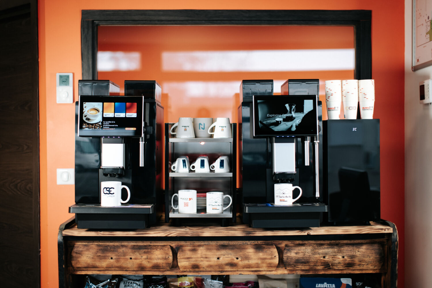 Distributeur automatique de café et boissons chaude