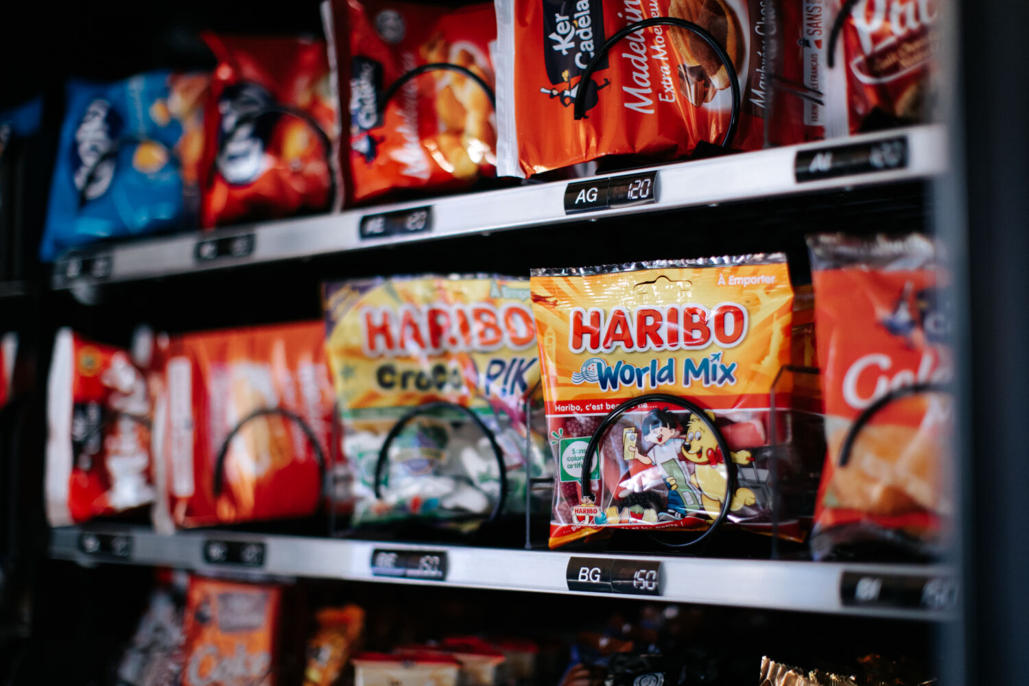 Distributeur automatique de bonbons et gateaux